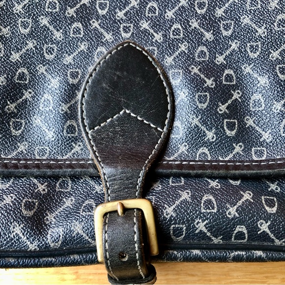 Vintage canvas and leather satchel/crossbody bag with adjustable strap - Picture 2 of 13